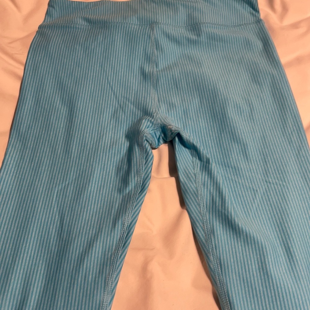 Capris M